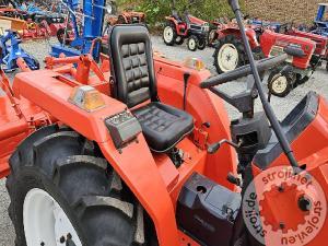 Traktorji traktor, KUBOTA Kubota L1-245D