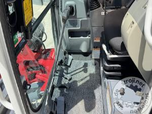Mini bagri, TAKEUCHI TB250 - 2018 LETNIK - 2370 DELOVNIH UR - POWERTILT