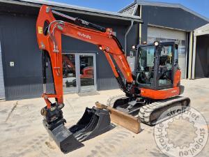 mini bagri kubota kx057 4 2019 letnik 3730 ur powertilt