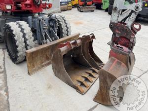 Bagri na kolesih, TAKEUCHI TB295W - 2014 LETNIK - POWERTILT - 3X ŽLICA