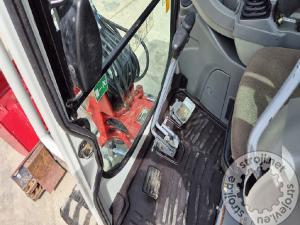 Mini bagri, TAKEUCHI TB225 - 2019 LETNIK - 1590 DELOVNIH UR - POWERTILT