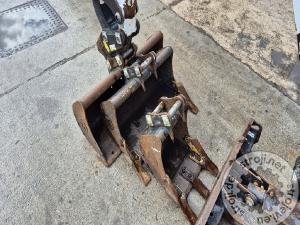 Mini bagri, BOBCAT E10Z - 2022 LETNIK - 265 UR - 3X ŽLICA