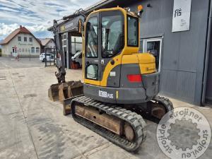 Mini bagri, VOLVO ECR88 PLUS - POWERTILT - 3X ŽLICE