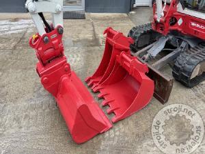 Mini bagri, TAKEUCHI TB240 - POWERTILT - 3X ŽLICA - 2016 LETNIK