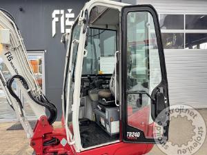 Mini bagri, TAKEUCHI TB240 - POWERTILT - 3X ŽLICA - 2016 LETNIK