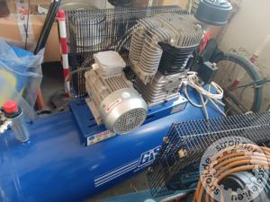 Kompresorji batni, Ostali Batni kompresor GIS model GS35/270/600/CAR/T