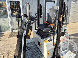 Demperji mini demper, JCB 3STH-2S5 - 2023 LETNIK - 335 UR - KOT NOV