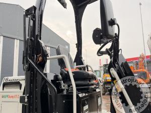 Demperji demper, JCB 6ST-2S5 - LETNIK 2023 - 195 DELOVNIH UR - KAMERA
