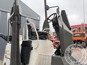 Demperji demper, AUSA D601APG - LETNIK 2021 - 860 DELOVNIH UR - KAMERA