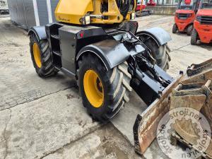 Bagri na kolesih, JCB HYDRADIG 110W - ROTOTILT - LETNIK 2016 - 8120 UR