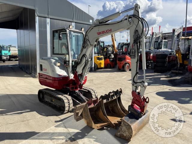 Mini bagri, TAKEUCHI TB240 - POWERTILT - 4X ŽLICA - 2016 LETNIK