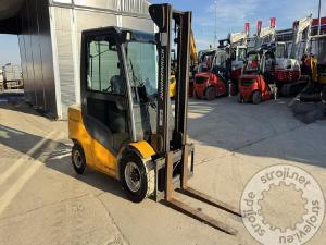 Viličarji čelni, JUNGHEINRICH DFG 435 ZT - 2008 LETNIK - 11210 UR