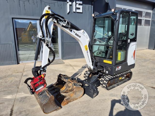 Mini bagri, BOBCAT E19 - POWERTILT - 3X ŽLICA - 2020 LETNIK - 1305 UR