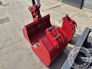 Bagri na kolesih, TAKEUCHI TB295W - POWERTILT - 3X NOVA ŽLICA - 5995 UR - 202