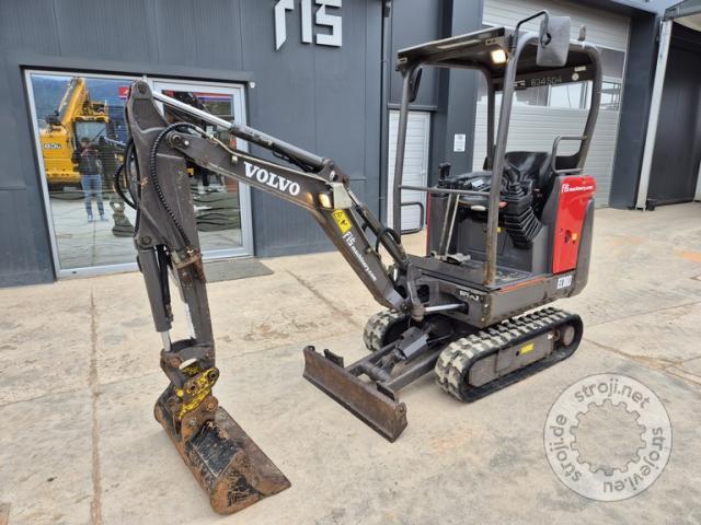 Mini bagri, VOLVO EC18D – LETNIK 2017 – 1625 DELOVNIH UR