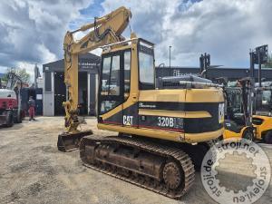 Bagri goseničarji, CATERPILLAR 318 BLN - 2001 LETNIK - 250CM - 3X ŽLICA