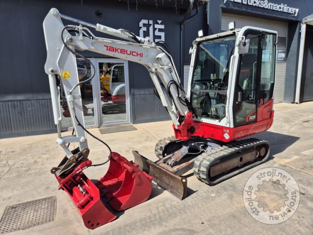 Mini bagri, TAKEUCHI TB230 - LETNIK 2017 - 6445 DELOVNIH UR - 3X ŽLICA