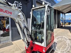 Mini bagri, TAKEUCHI TB230 - LETNIK 2017 - 6445 DELOVNIH UR - 3X ŽLICA