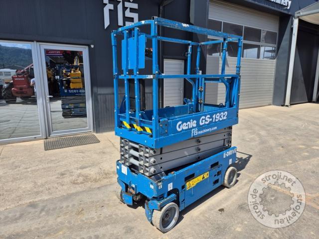 Dvigala, GENIE GS1932 - LETNIK 2021 - 40 DELOVNIH UR