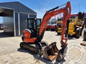 Mini bagri, KUBOTA KX057-4 - 4X ŽLICE - LETNIK 2010 - 9710 UR