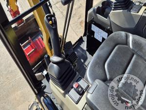 Mini bagri, CATERPILLAR 301.7 CR - LETNIK 2022 - 115 DELOVNIH UR - POWERTI