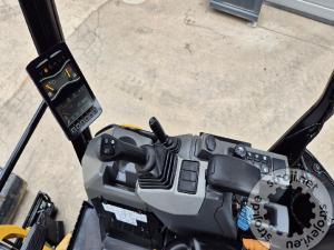 Mini bagri, CATERPILLAR 301.7 CR - 150 UR - 2022 LETNIK - POWERTILT
