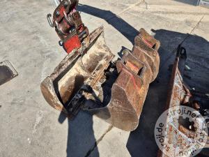Mini bagri, TAKEUCHI TB260 - POWERTILT - 3X ŽLICA - LETNIK 2018