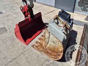 Bagri goseničarji, TAKEUCHI TB2150 - POWERTILT - LETNIK 2022 - 4185 UR