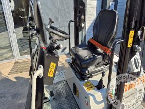 Demperji demper, JCB 3STH-2S5 - LETNIK 2023 - 205 DELOVNIH UR - KOT NOV